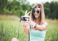 《国人的自拍热情：揭示中国社会中自拍文化的影响与态势》