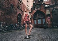 《西西人体艺术的中国风版本：传统与现代的完美融合》