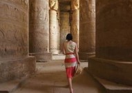 "完整版在线观看《新埃及艳后H版》：探索埃及古代皇室秘密"