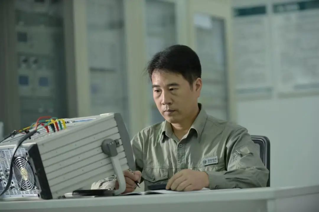 荆门电网建设热火朝天，期待十五五建成会思考的智能电网