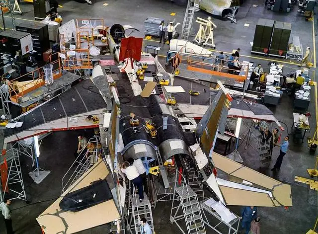 中方反制不到24小时,美国务院宣布反对,甩出三句话简直不可理喻__中方反制不到24小时,美国务院宣布反对,甩出三句话简直不可理喻